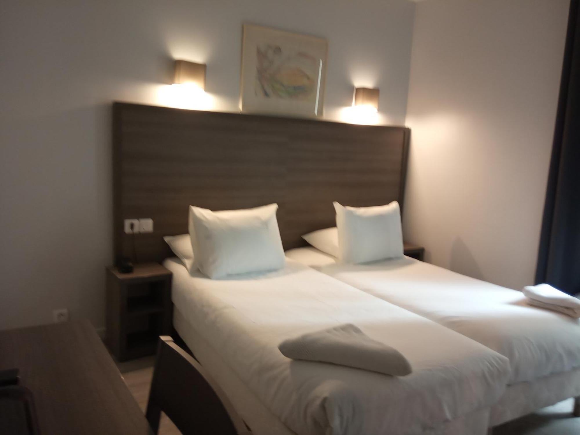 Hotel Du Globe 18 Paris Phòng bức ảnh